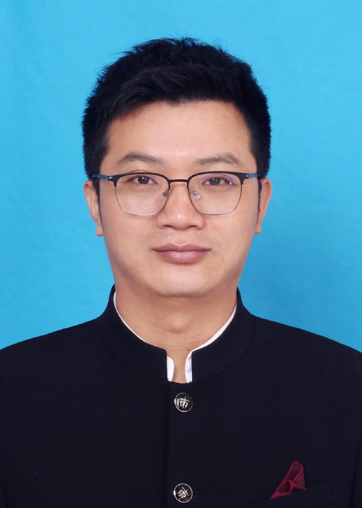 廖邦建（國瓷紅葉畫院高級畫師）